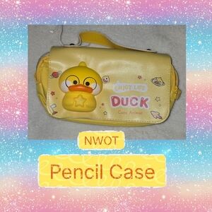 ❤️Yellow Duck Pencil Case NWOT